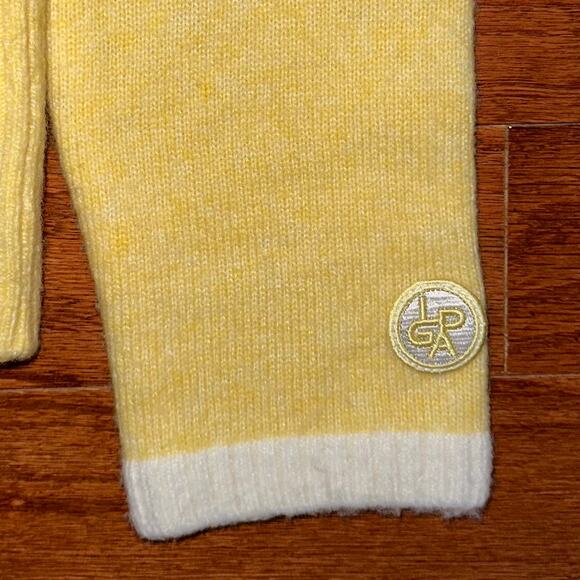 LPGA Yellow Wool Blend Sponsored Golf Pullover Sweater Size Medium - Picture 11 of 16